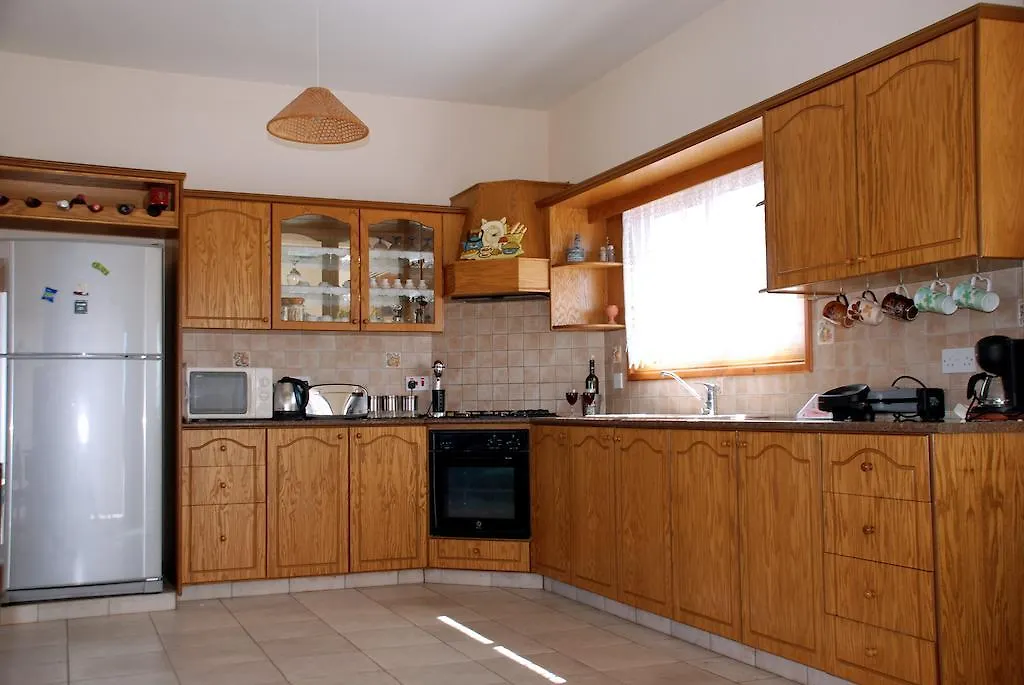 פרוטאראס Villa Christina 0*,  קפריסין